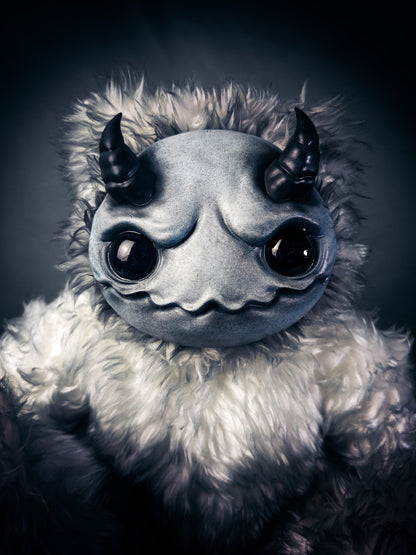 Icey Heart: AZAGARR - CRYPTCRITZ Handcrafted Cute Horned Art Doll Plush Toy for Shadowy Enchantresses