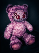 Load image into Gallery viewer, Spindly Sprinkle: ARAKOBE - CRYPTCRITS Handmade Plush Toy Art Doll for Art Enthusiasts

