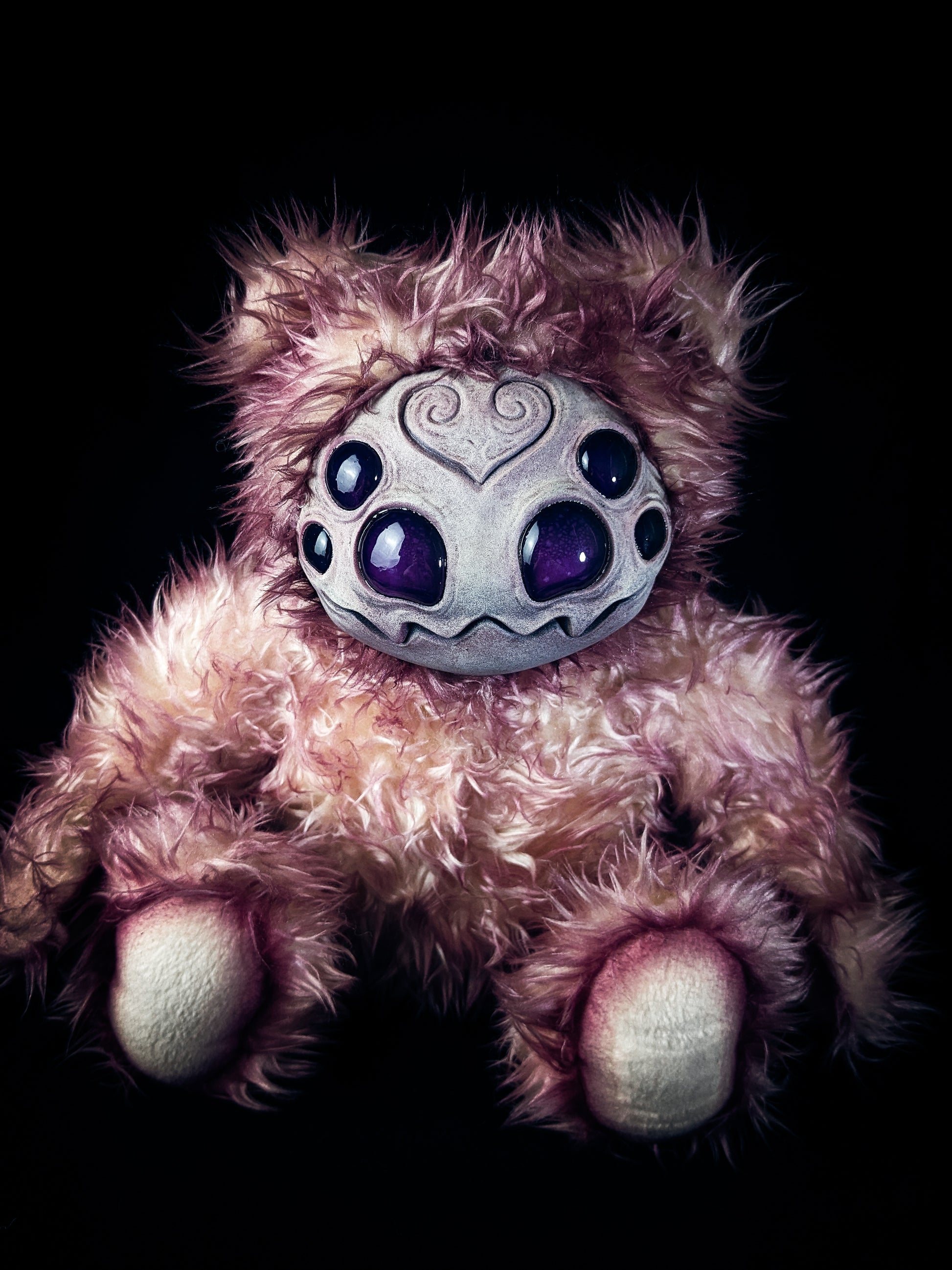 Blood-stained Arachnid: ARAKOBE - CRYPTCRITZ Handmade Plush Toy Art Doll for Art Enthusiasts