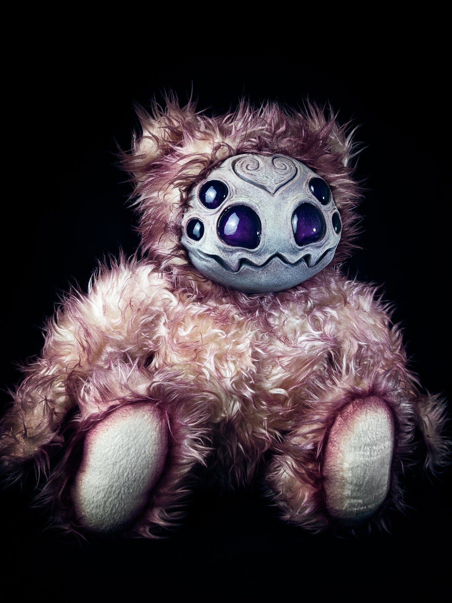 Blood-stained Arachnid: ARAKOBE - CRYPTCRITZ Handmade Plush Toy Art Doll for Art Enthusiasts