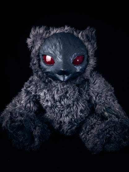 Vipal (Dark One Ver.) - CRYPTCRITZ Monster Art Doll Plush Toy