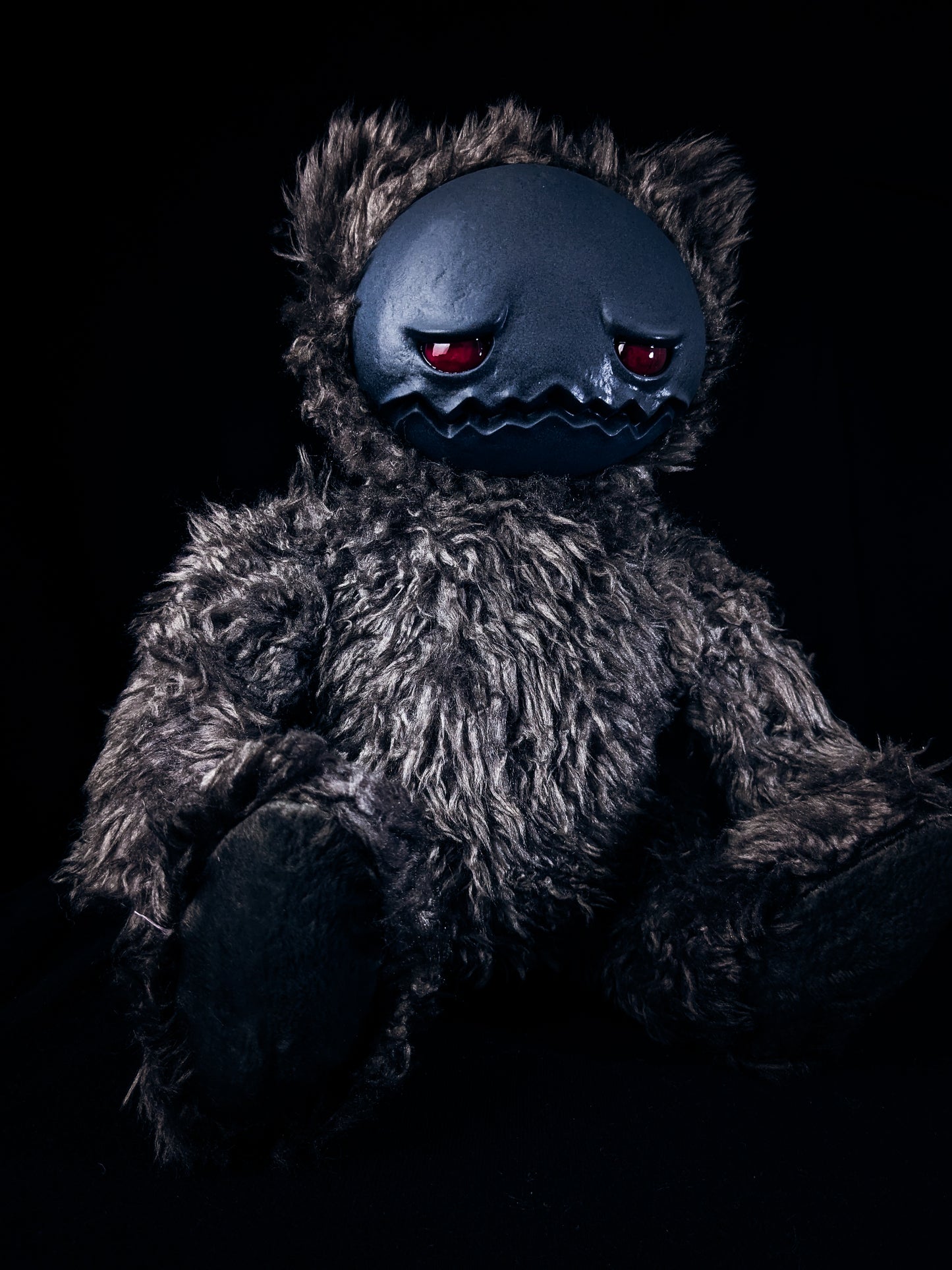 Gosia (Lost Colour Ver.) - CRYPTCRITZ Monster Art Doll Plush Toy