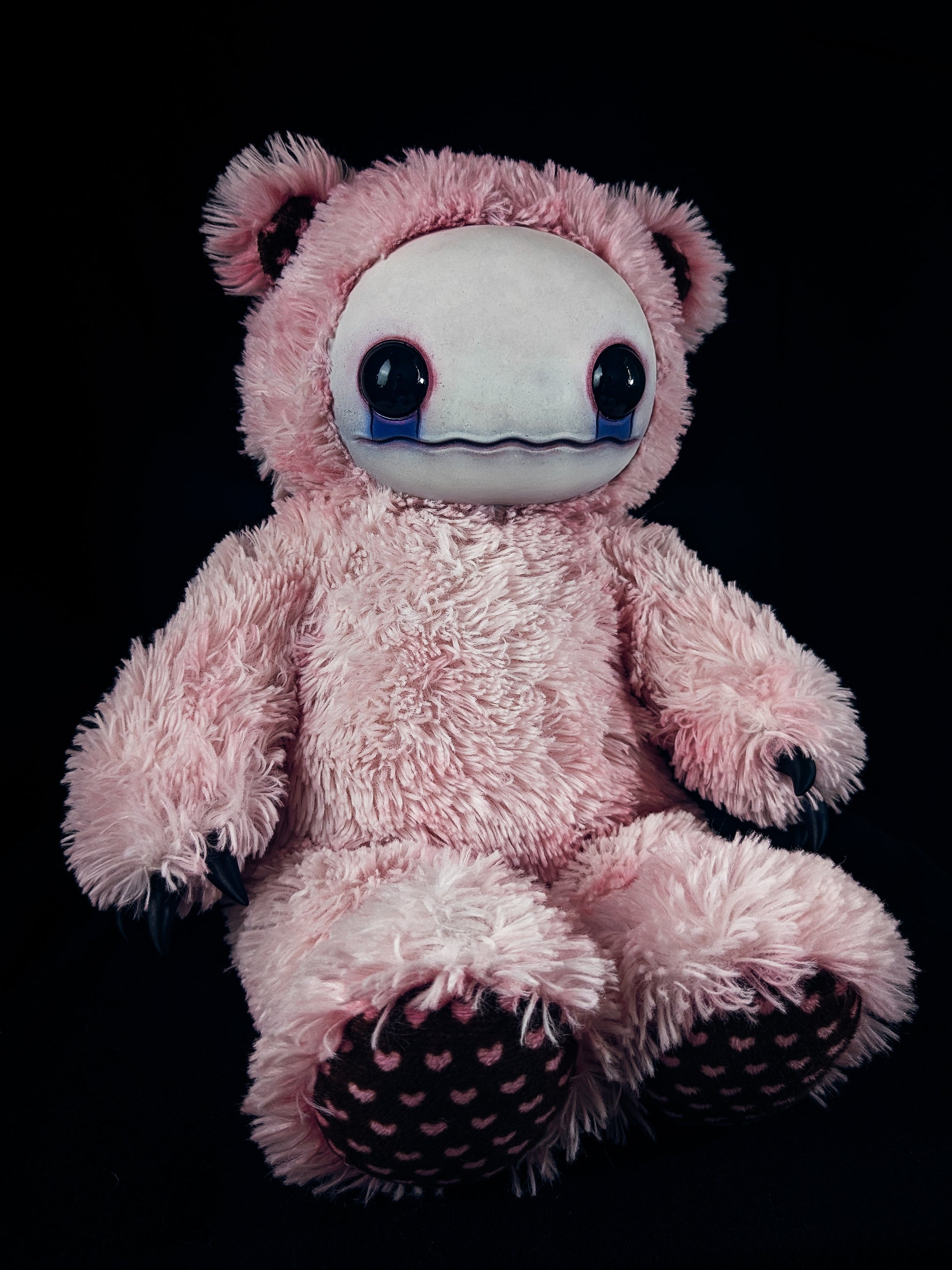 Fuzzy Furrington (Pink Inferno Ver.) - CRYPTCRITZ Monster Art Doll Plush Toy