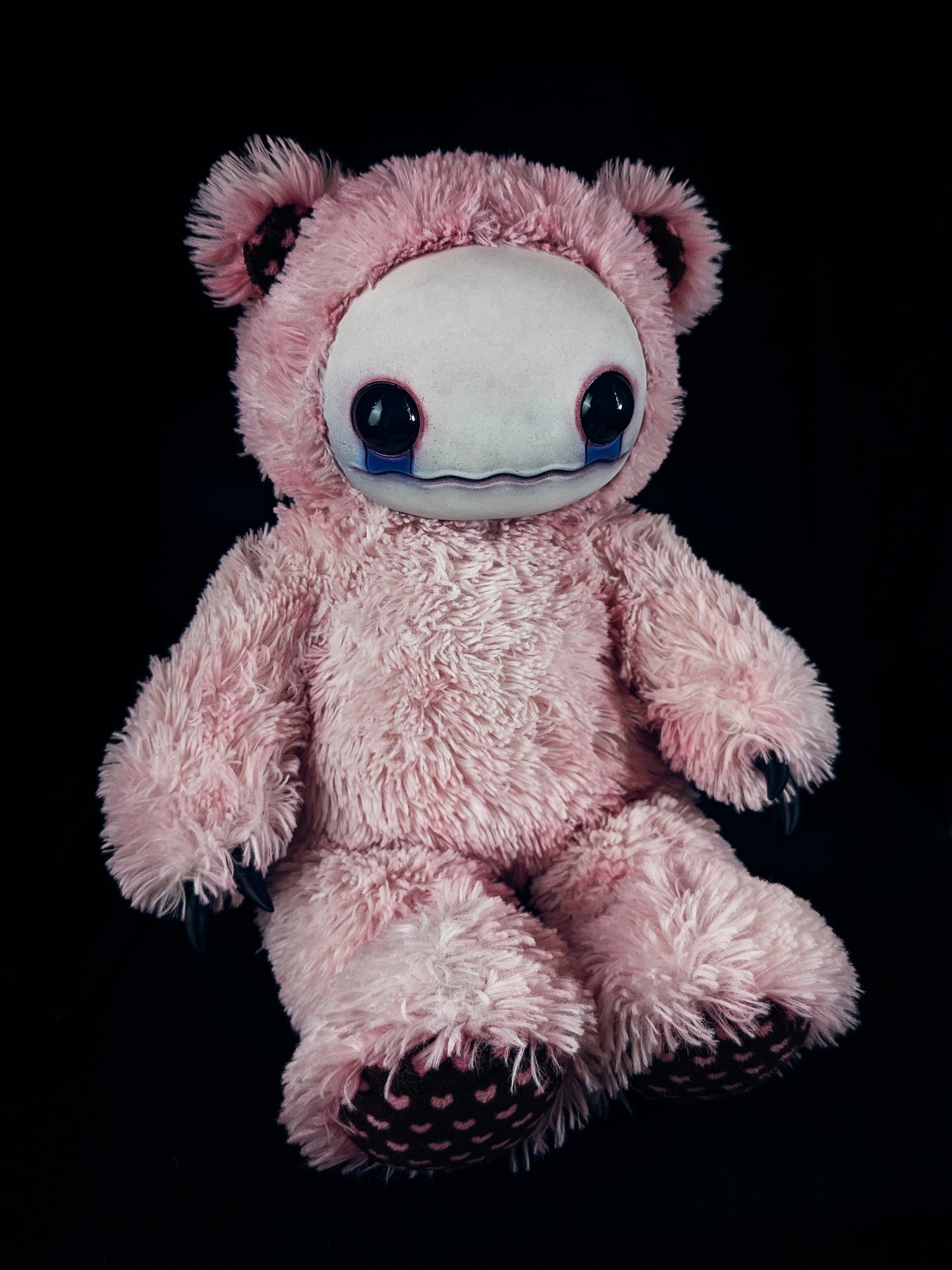 Fuzzy Furrington (Pink Inferno Ver.) - CRYPTCRITZ Monster Art Doll Plush Toy