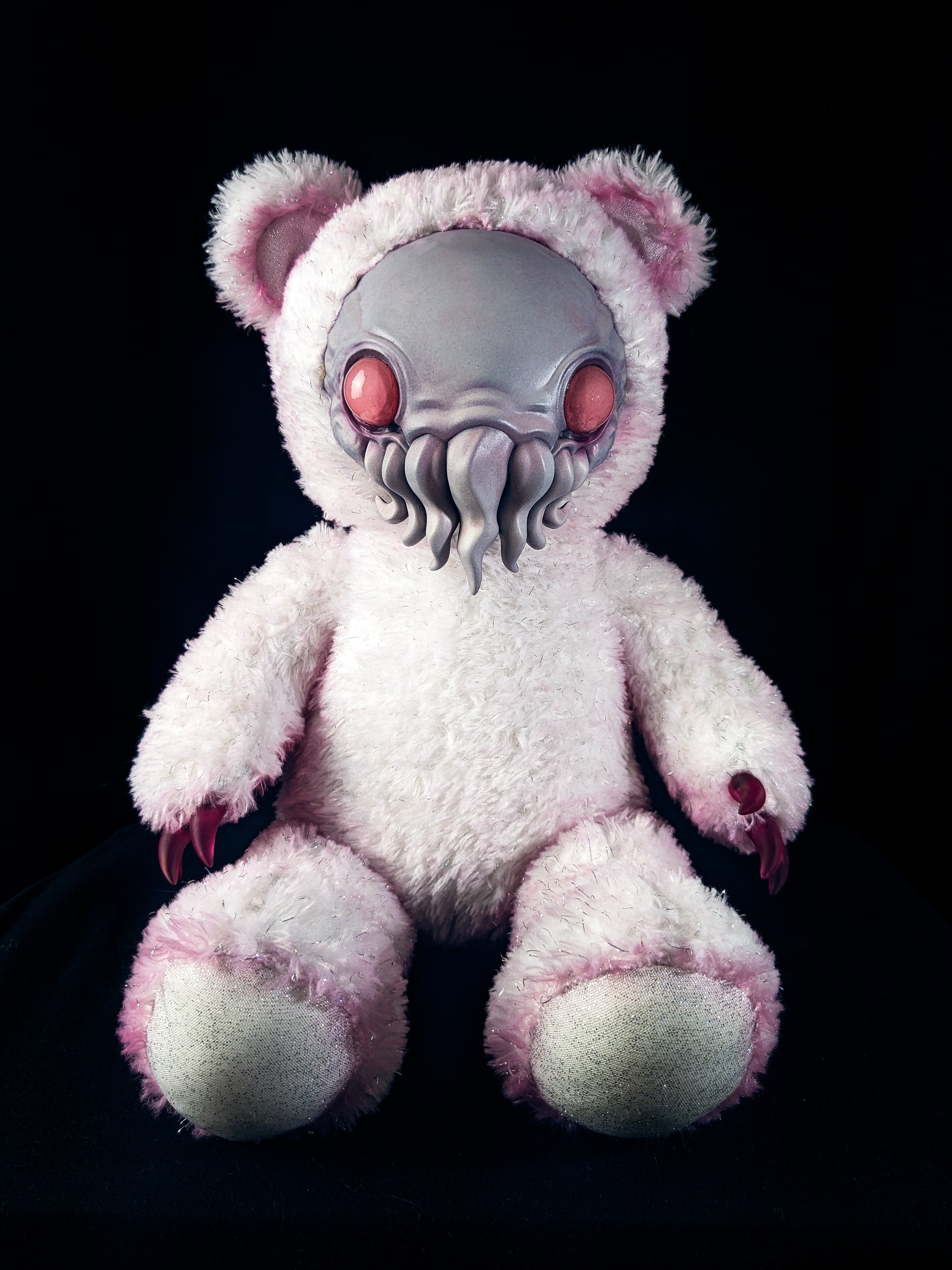 Shimmering Idol: ELDINUTH - CRYPTCRITS Handcrafted Lovecraftian Cthulhu Art Doll Plush Toy for Eldritch Entities