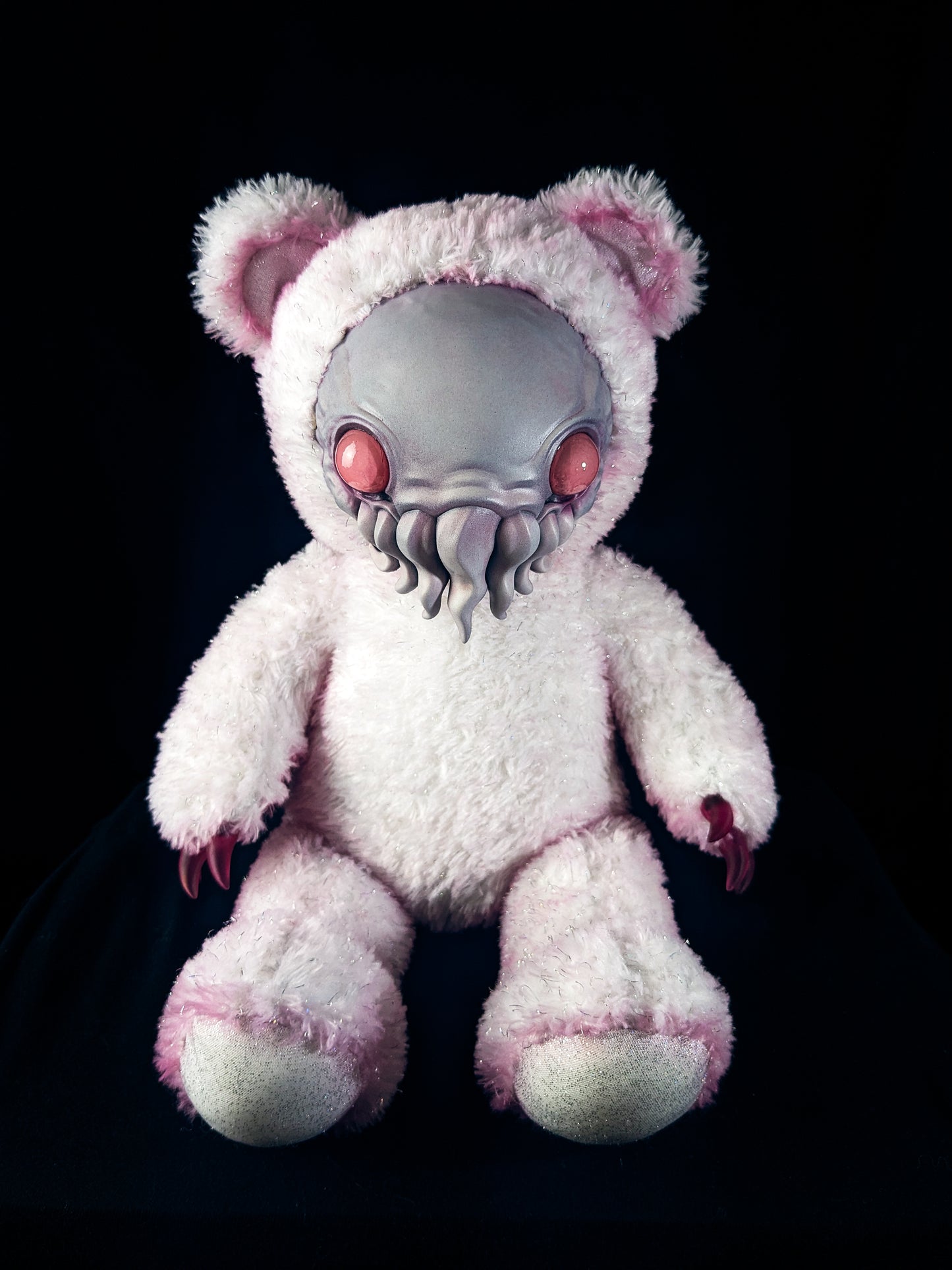 Shimmering Idol: ELDINUTH - CRYPTCRITS Handcrafted Lovecraftian Cthulhu Art Doll Plush Toy for Eldritch Entities