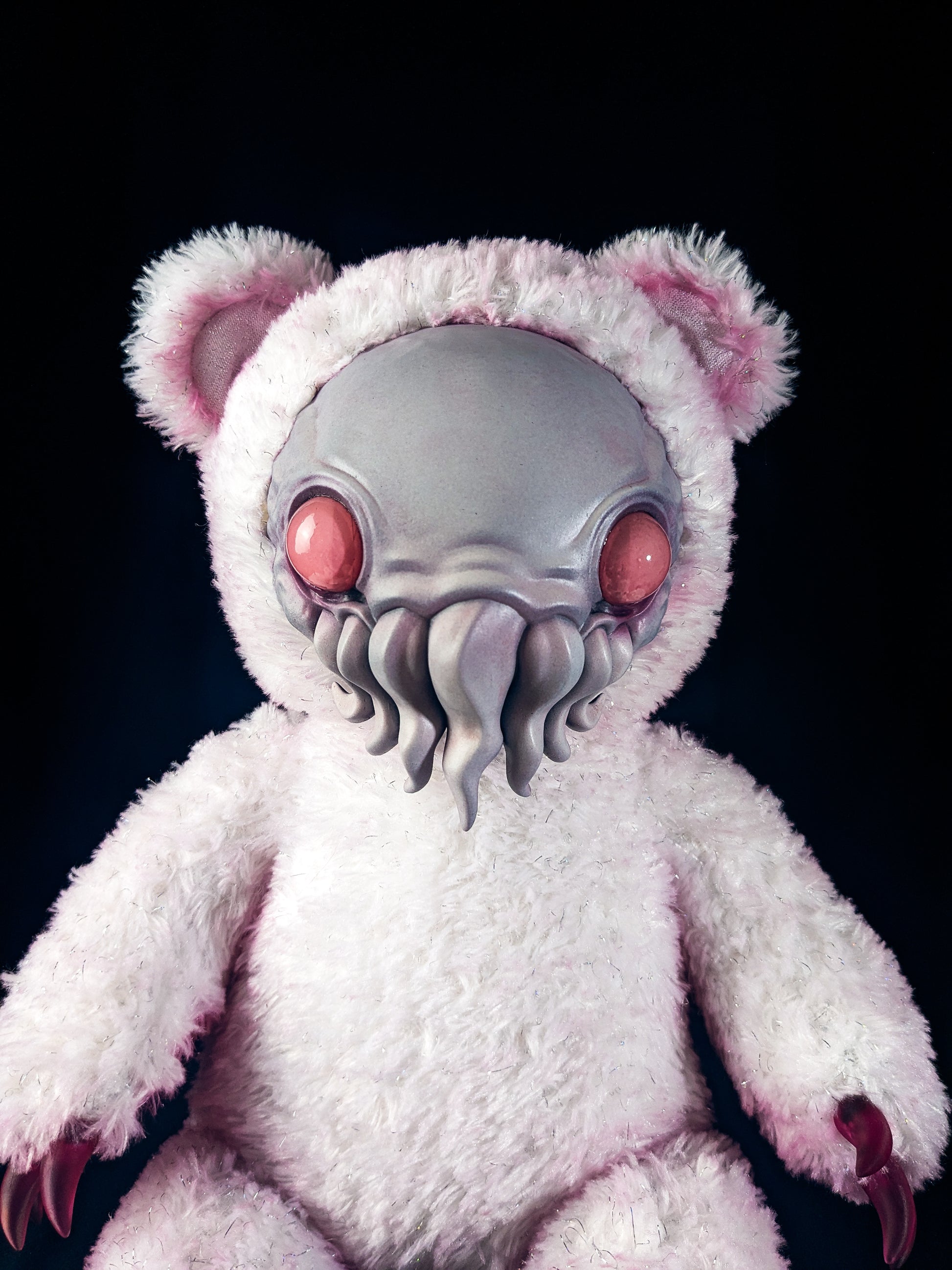 Shimmering Idol: ELDINUTH - CRYPTCRITS Handcrafted Lovecraftian Cthulhu Art Doll Plush Toy for Eldritch Entities