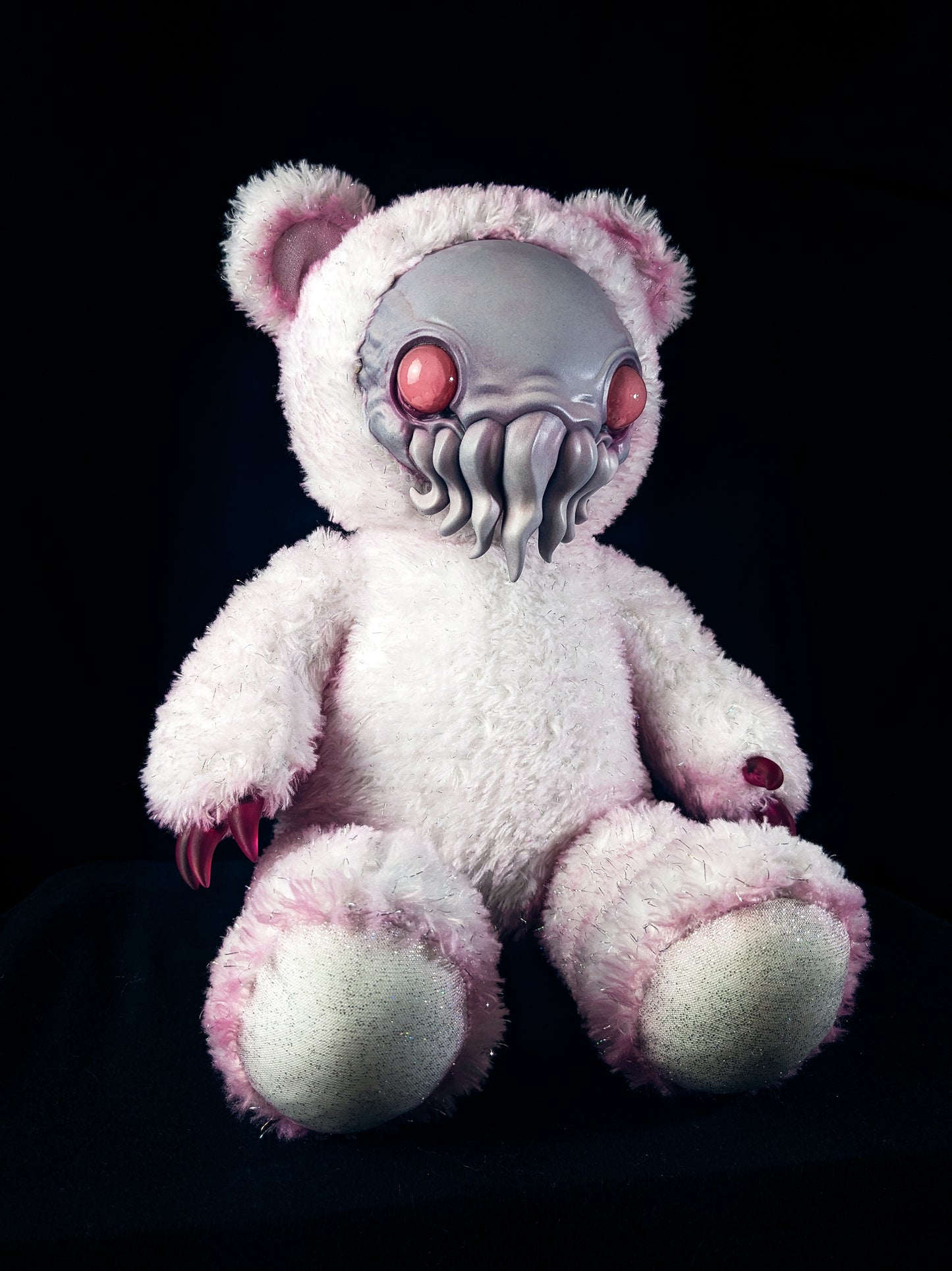 Shimmering Idol: ELDINUTH - CRYPTCRITS Handcrafted Lovecraftian Cthulhu Art Doll Plush Toy for Eldritch Entities