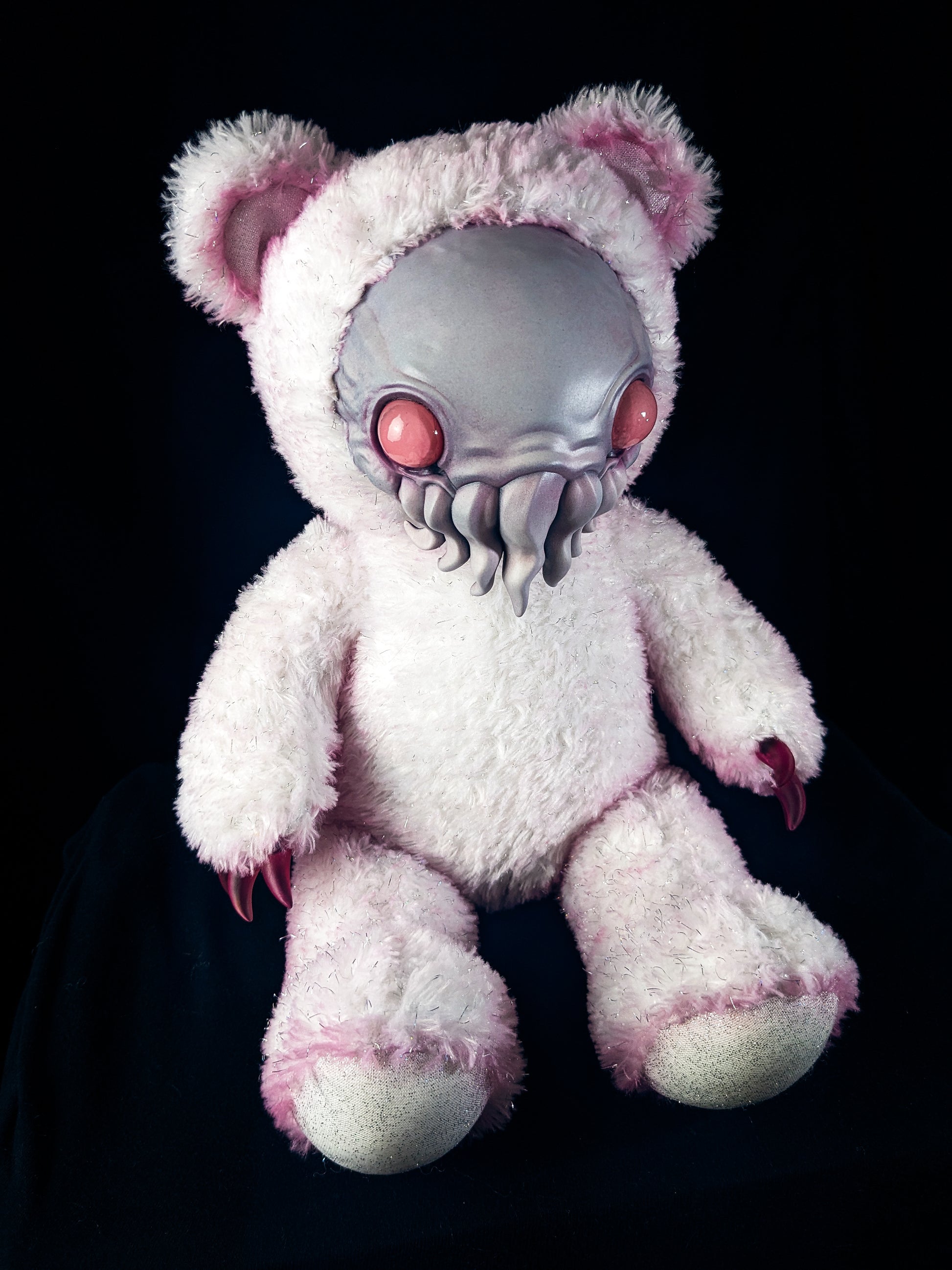 Shimmering Idol: ELDINUTH - CRYPTCRITS Handcrafted Lovecraftian Cthulhu Art Doll Plush Toy for Eldritch Entities