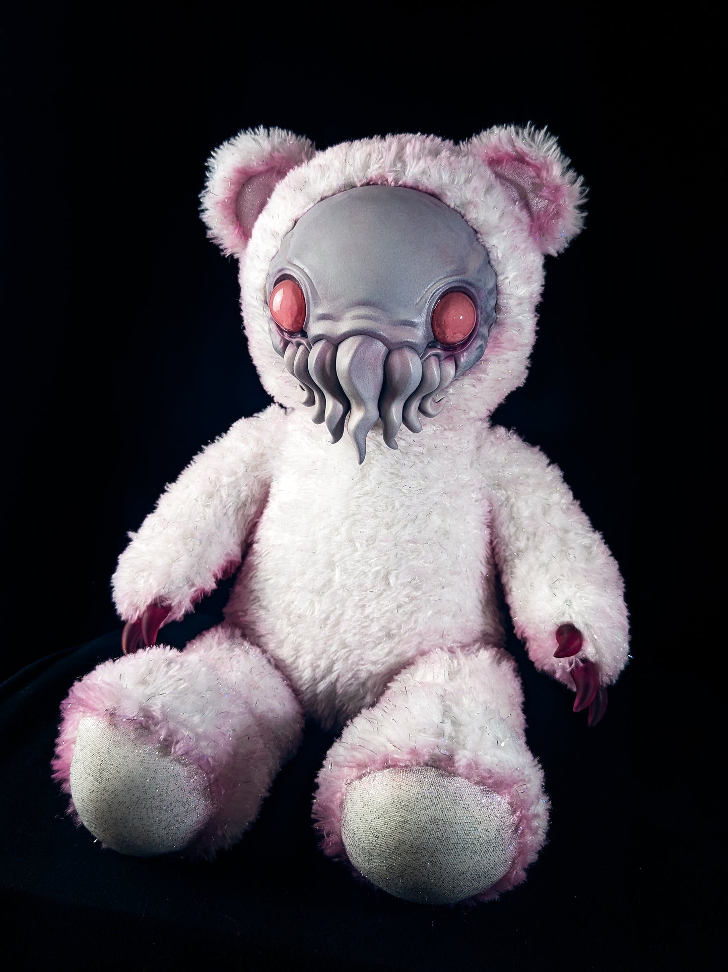 Shimmering Idol: ELDINUTH - CRYPTCRITS Handcrafted Lovecraftian Cthulhu Art Doll Plush Toy for Eldritch Entities