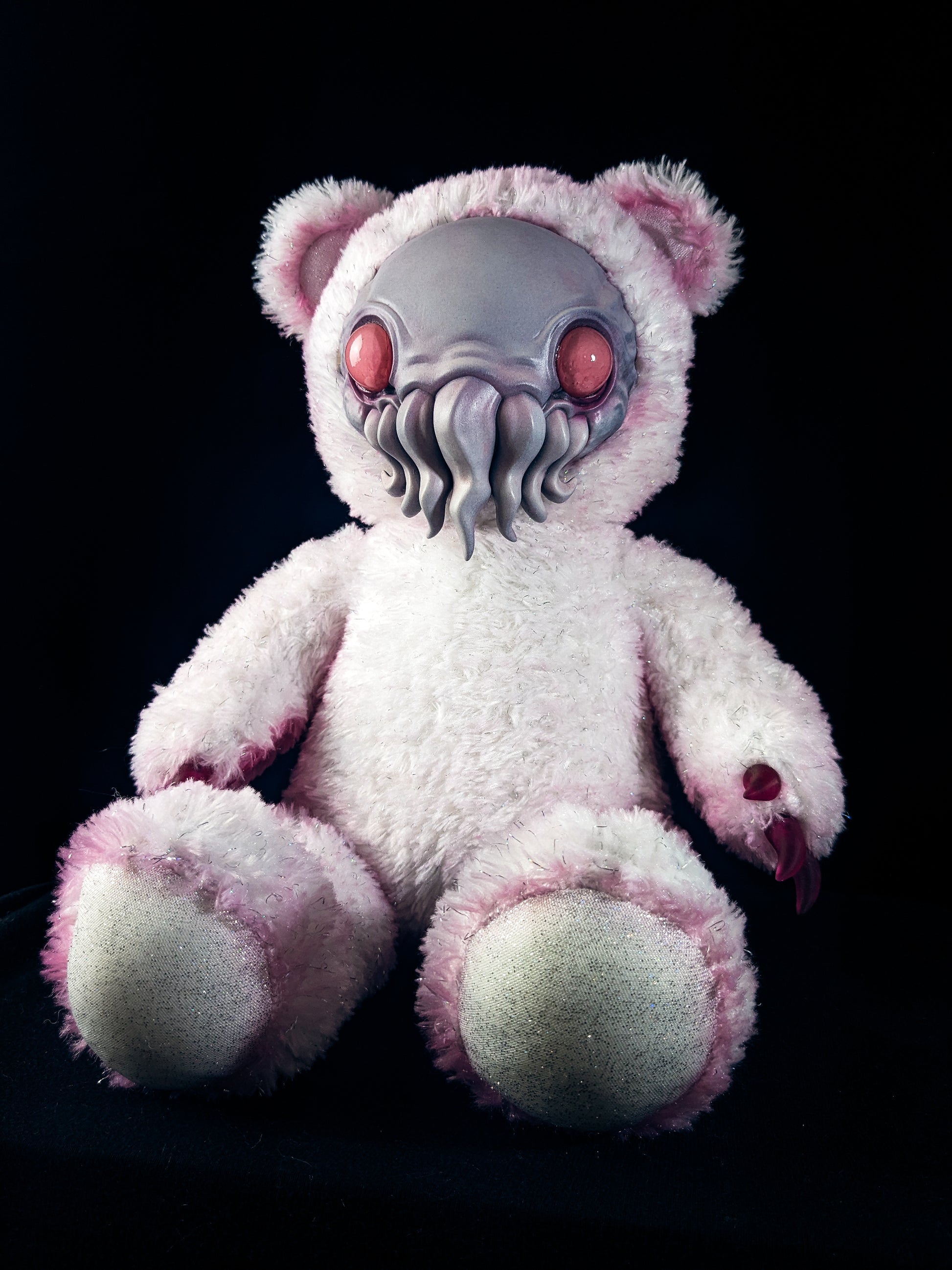 Shimmering Idol: ELDINUTH - CRYPTCRITS Handcrafted Lovecraftian Cthulhu Art Doll Plush Toy for Eldritch Entities