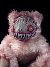 Load image into Gallery viewer, Frenzung (Atrocious Afterbirth Ver.) - CRYPTCRITS Monster Art Doll Plush Toy
