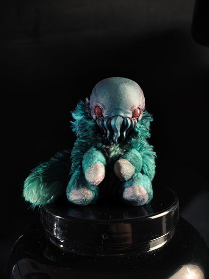 FRIENDTHULU Non-Euclidean Flavour - Cryptid Art Doll Plush Toy