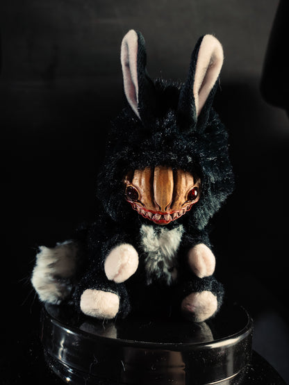 FRIEND Pumpkin Shadow II Flavour - Cryptid Art Doll Plush Toy