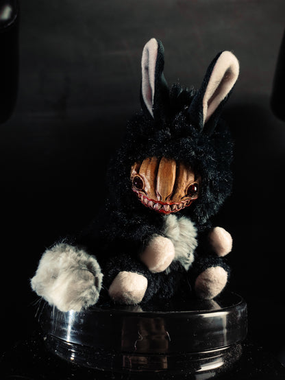 FRIEND Pumpkin Shadow II Flavour - Cryptid Art Doll Plush Toy