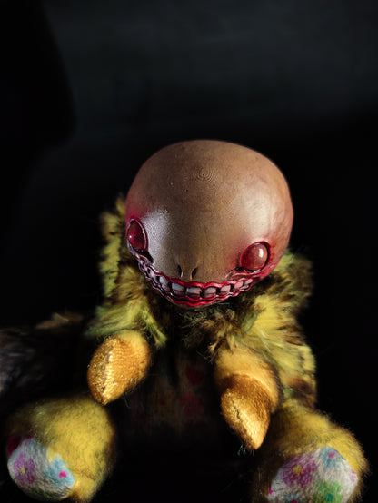 FRIEND Citrus & Cyanide Flavour - Cryptid Art Doll Plush Toy