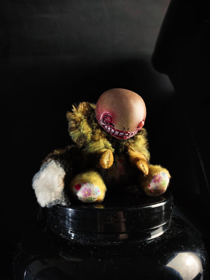 FRIEND Citrus & Cyanide Flavour - Cryptid Art Doll Plush Toy