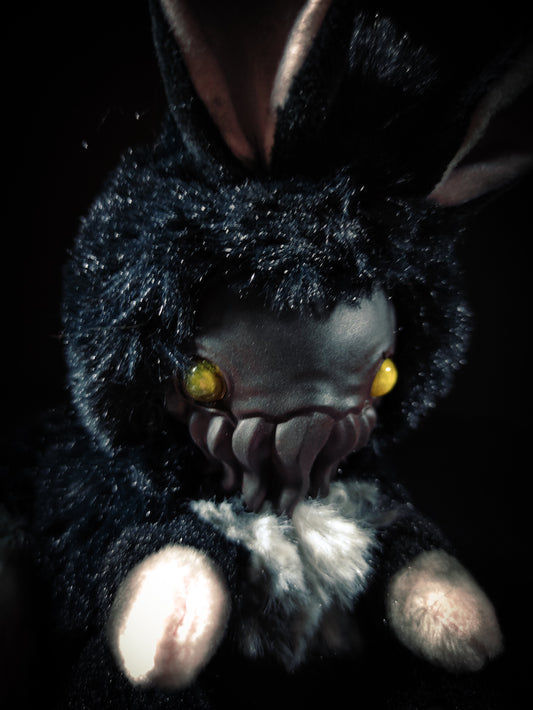 FRIENDTHULU Fallacious Flavour - Cryptid Art Doll Plush Toy