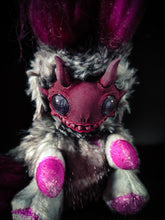 Load image into Gallery viewer, FRIENDPHIBIAN Bleeding Berry Flavour - Cryptid Art Doll Plush Toy
