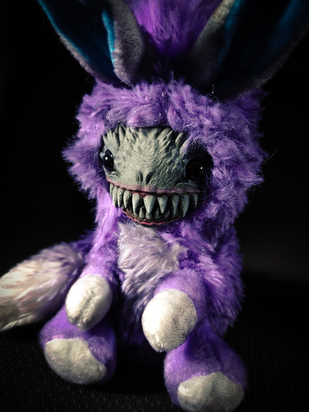 ABOMINABLE FRIEND Purple Present Flavour - Yeti Art Doll Plush Toy