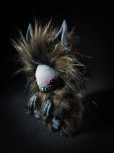 Load image into Gallery viewer, Bittun - FORBIDDEN FRIENDS Art Toy
