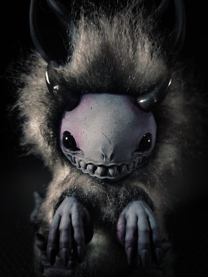 Schivun - FORBIDDEN FRIENDS Art Toy