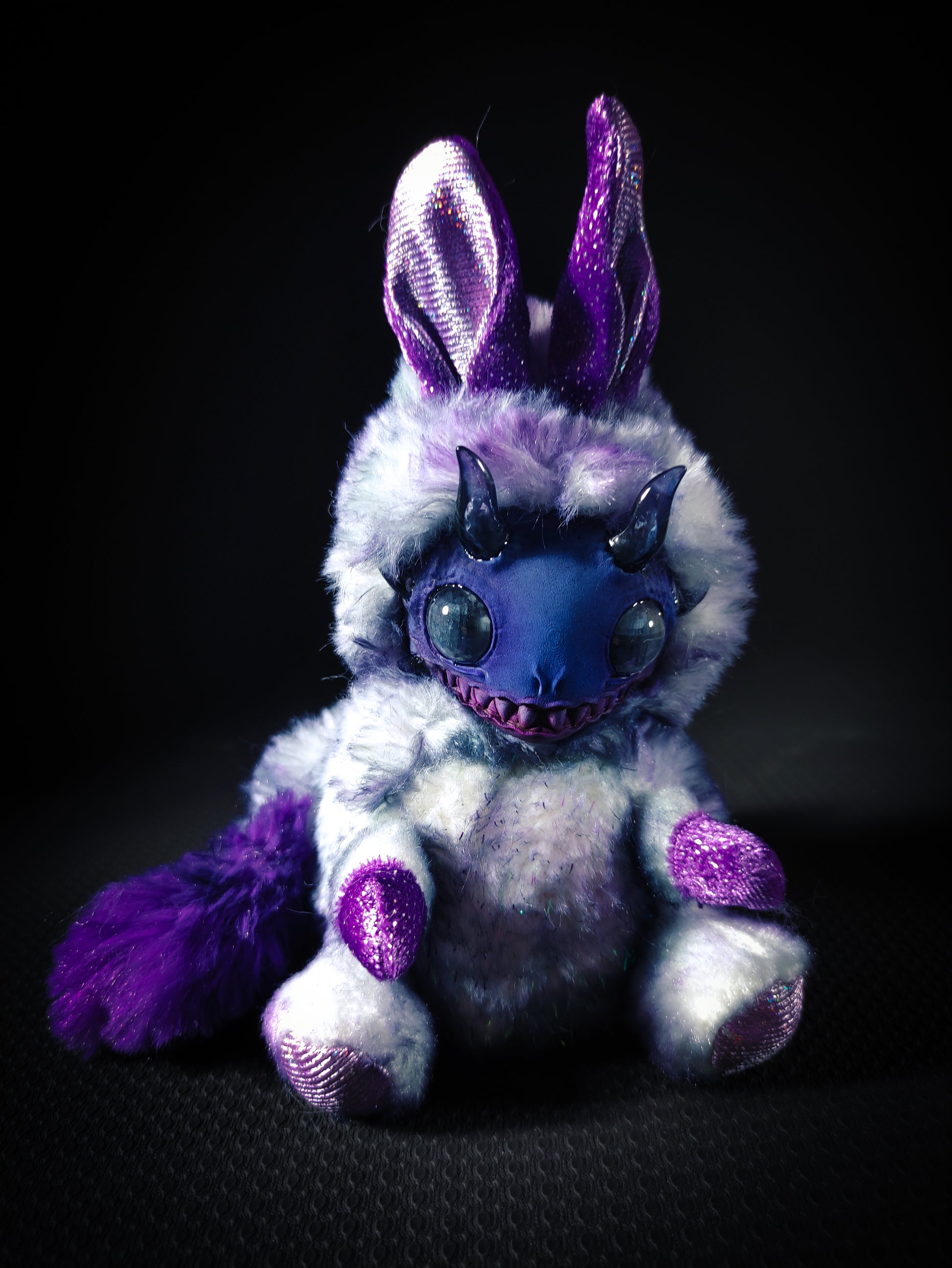 FRIENDPHIBIAN Purple Spark Flavour - Cryptid Art Doll Plush Toy