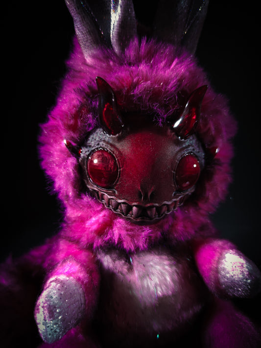 FRIENDPHIBIAN Crimson Coral Flavour - Cryptid Art Doll Plush Toy