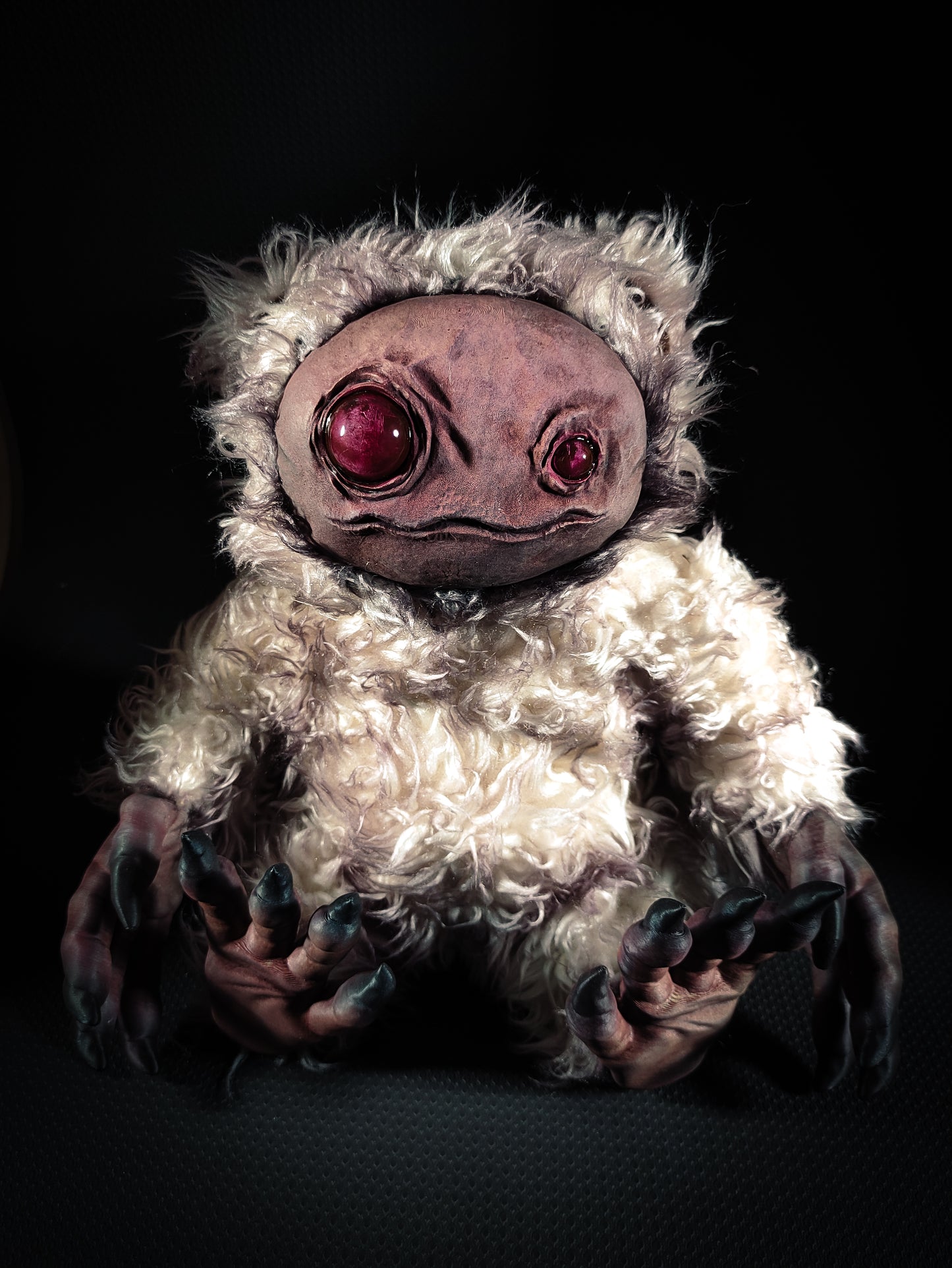 ZIPPO: Albino Dream Ver. - Monster Art Doll Plush Toy