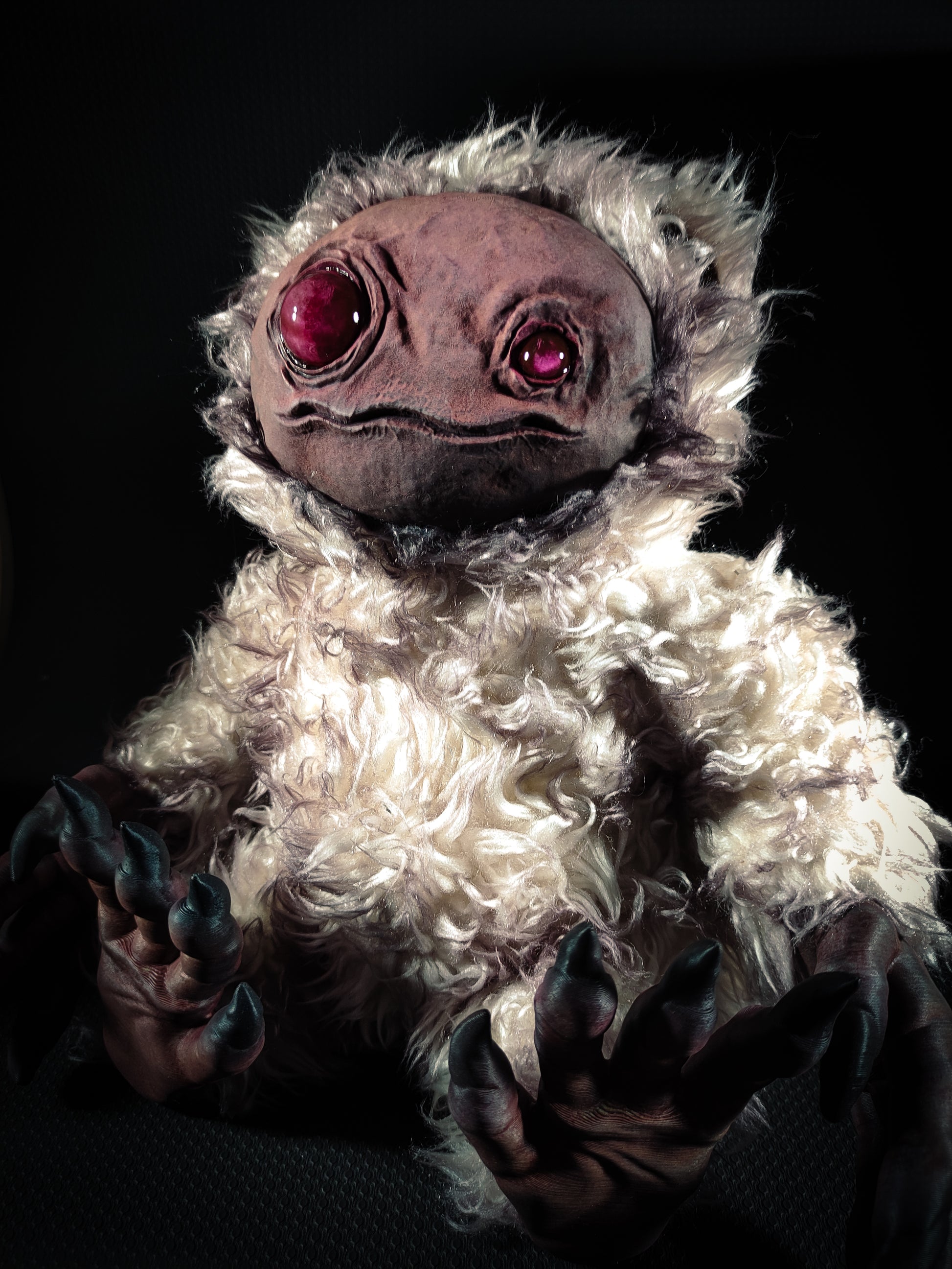 ZIPPO: Albino Dream Ver. - Monster Art Doll Plush Toy