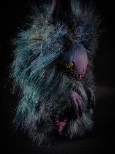 Load image into Gallery viewer, Jingun - FORBIDDEN FRIENDS Art Toy
