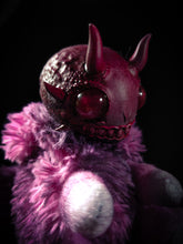 Load image into Gallery viewer, FRIENDPHIBIAN Sickly Sweet Flavour - Cryptid Art Doll Plush Toy
