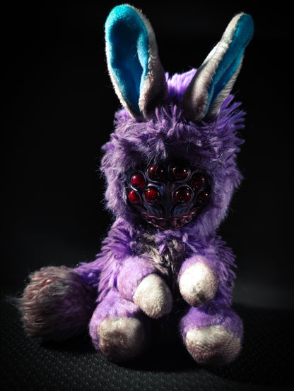 FRIECHNID Pastel Flavour - Cryptid Art Doll Plush Toy
