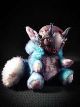 Load image into Gallery viewer, FRIENDPHIBIAN Bubblegum Flavour - Cryptid Art Doll Plush Toy
