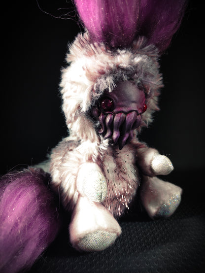 FRIENDTHULU Purple Haze Flavour - Cryptid Art Doll Plush Toy