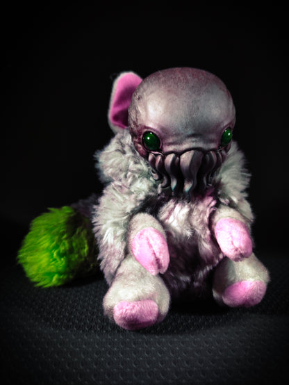 FRIENDTHULU Green God Flavour - Cryptid Art Doll Plush Toy