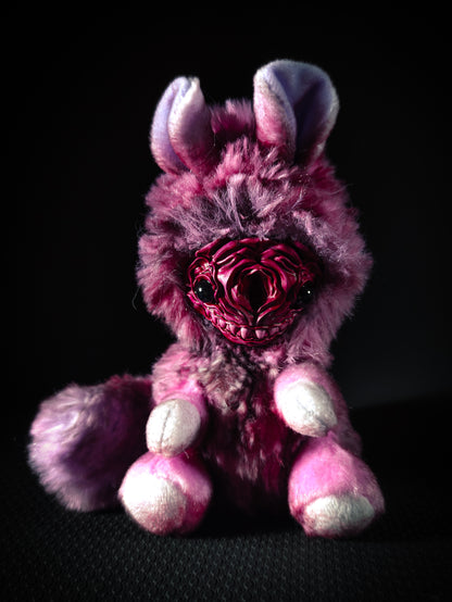 FRIEND Crimson Bouquet Flavour - Cryptid Art Doll Plush Toy