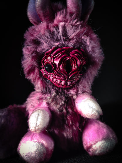 FRIEND Crimson Bouquet Flavour - Cryptid Art Doll Plush Toy