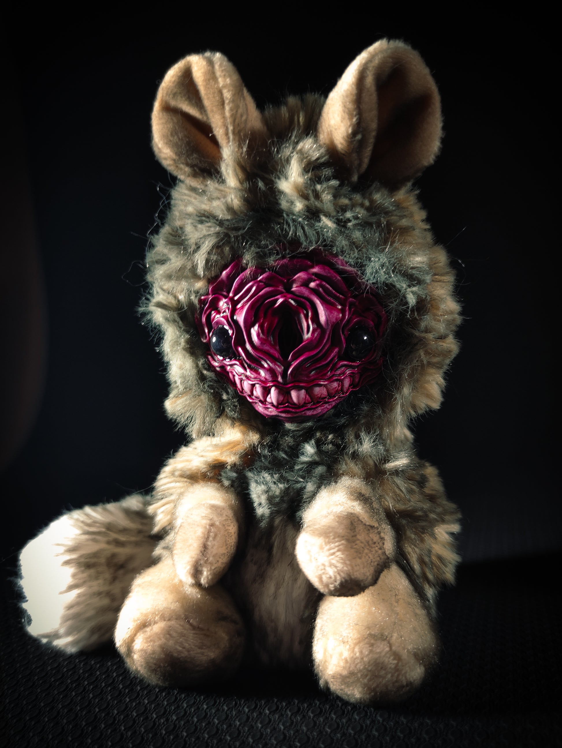 FRIEND Red Velvet Rose Flavour - Cryptid Art Doll Plush Toy Thanatoys FRIEND Red Velvet Rose Flavour - Cryptid Art Doll Plush Toy Thanatoys