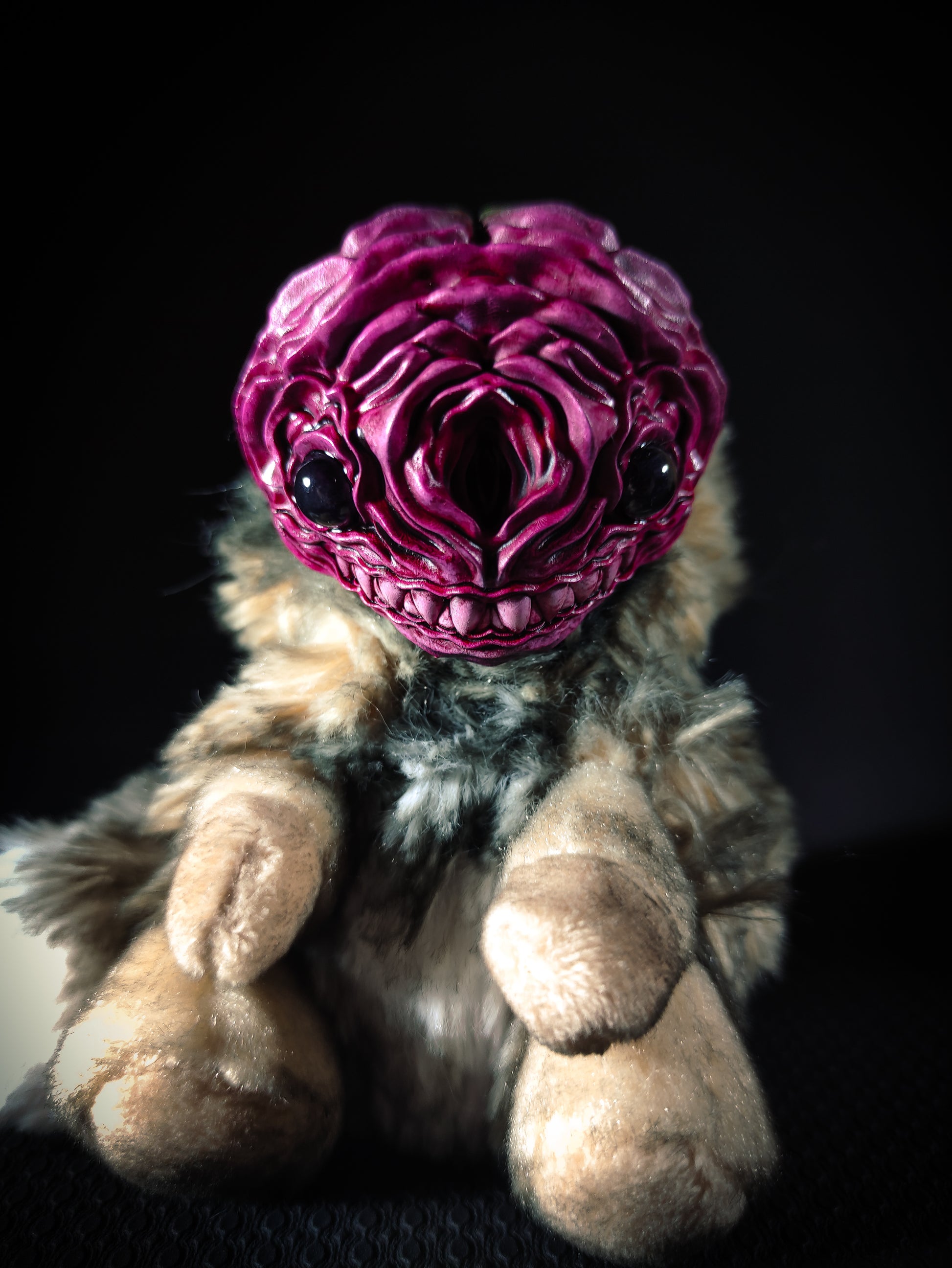 FRIEND Red Velvet Rose Flavour - Cryptid Art Doll Plush Toy Thanatoys FRIEND Red Velvet Rose Flavour - Cryptid Art Doll Plush Toy Thanatoys