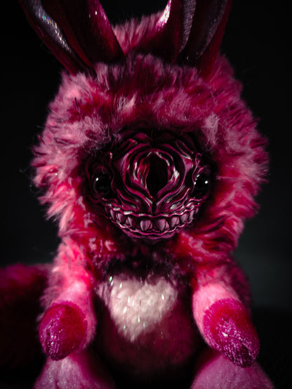 FRIEND Bloody Bouquet Flavour - Cryptid Art Doll Plush Toy
