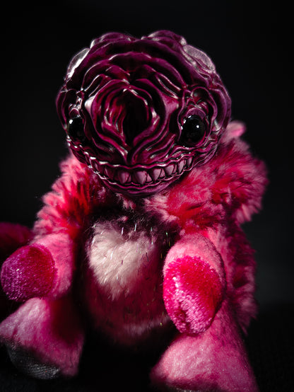 FRIEND Bloody Bouquet Flavour - Cryptid Art Doll Plush Toy