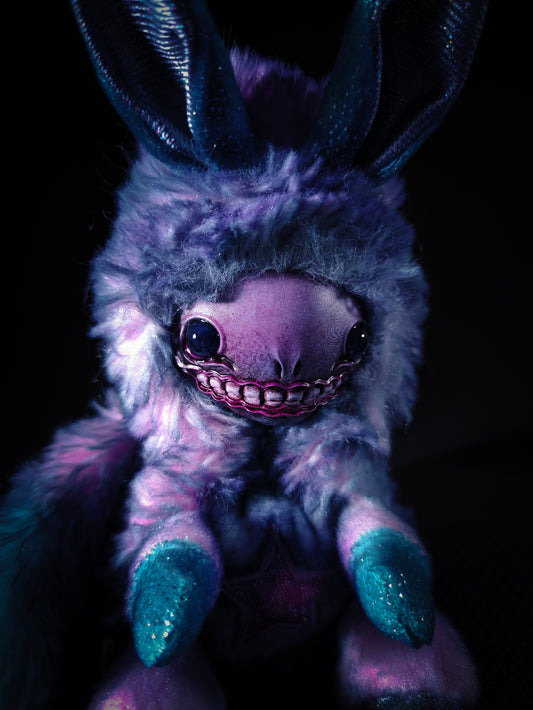 FRIEND Purple Lurker Flavour - Cryptid Art Doll Plush Toy