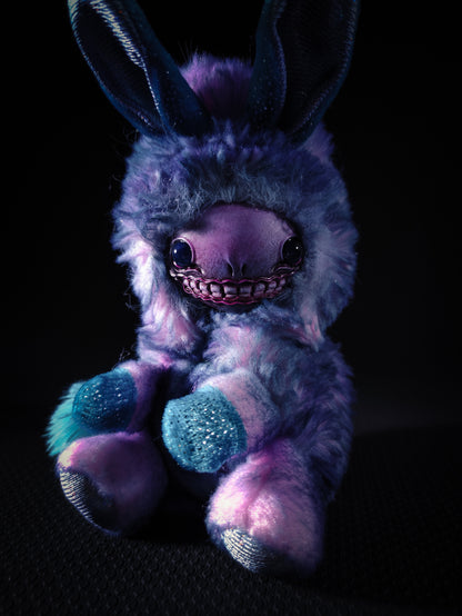 FRIEND Purple Lurker Flavour - Cryptid Art Doll Plush Toy