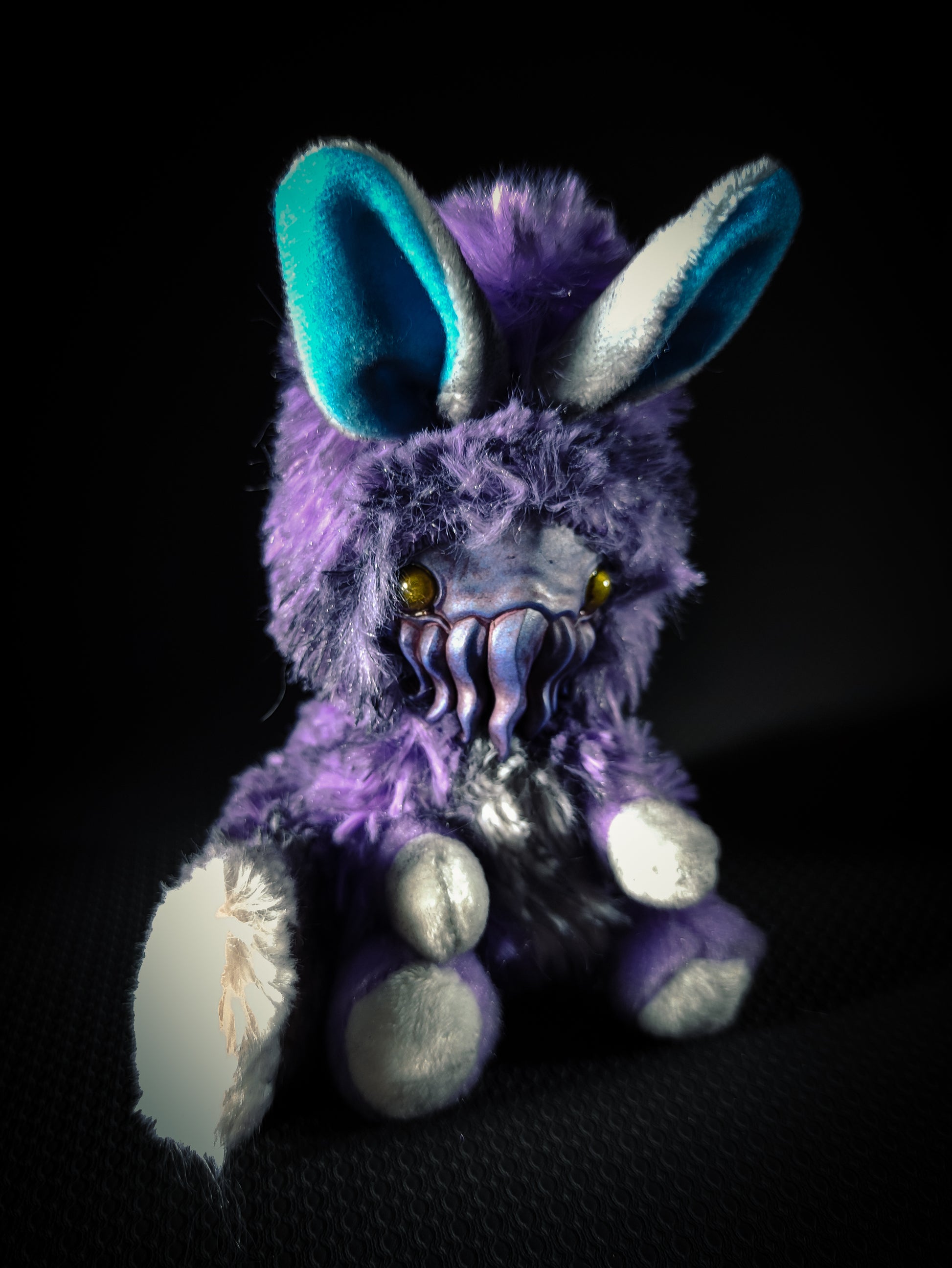 FRIENDTHULU Purple Punishment Flavour - Cryptid Art Doll Plush Toy