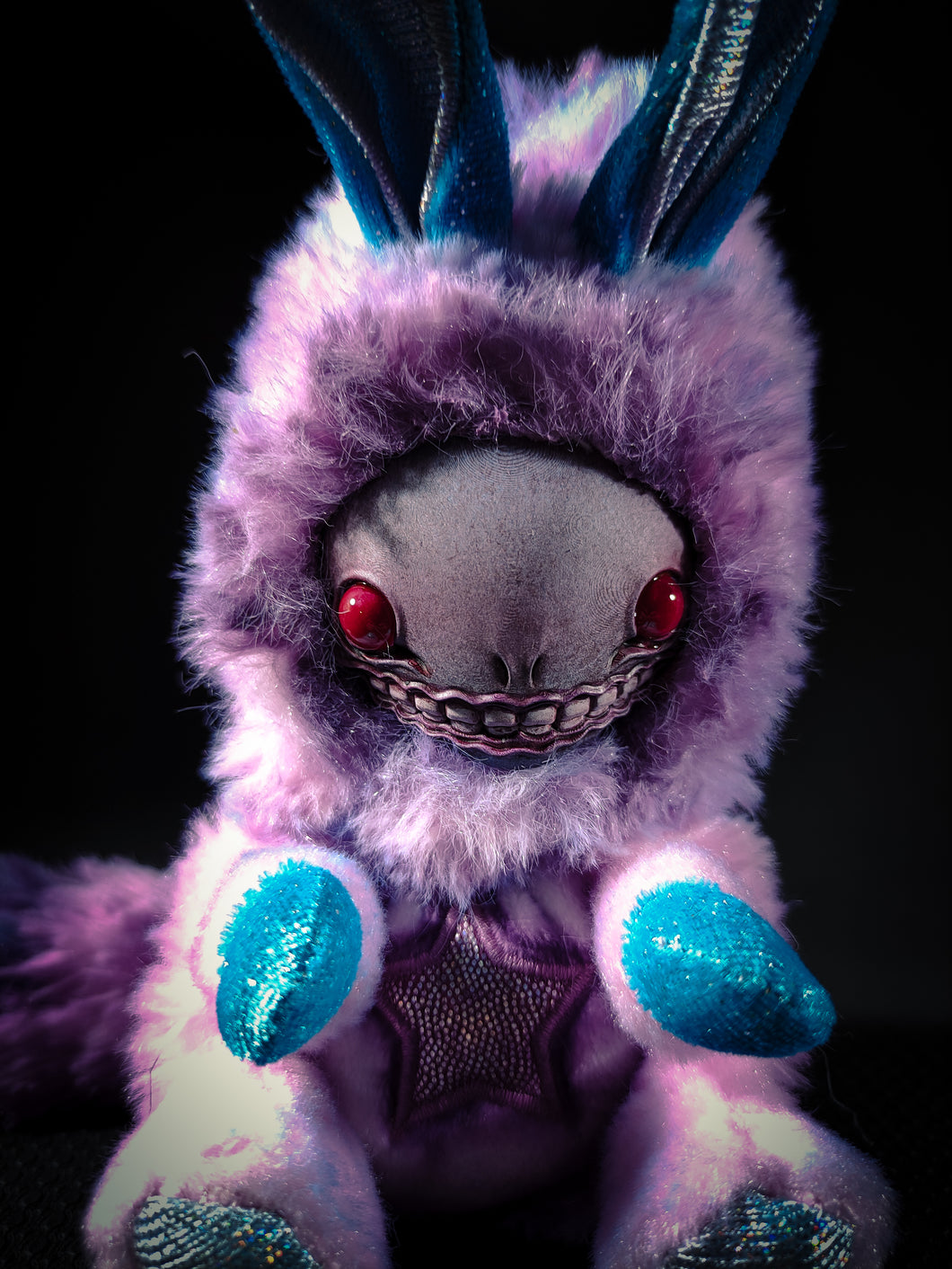 FRIEND Carnivorous Candy Flavour - Cryptid Art Doll Plush Toy