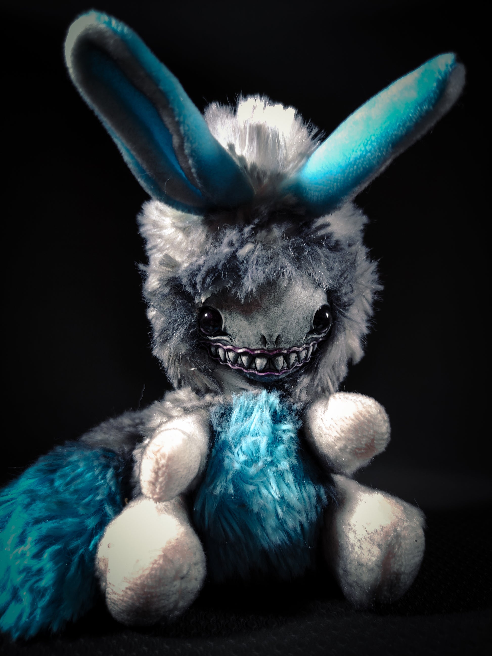 FRIEND Icey Hollow Flavor - Cryptid Art Doll Plush Toy