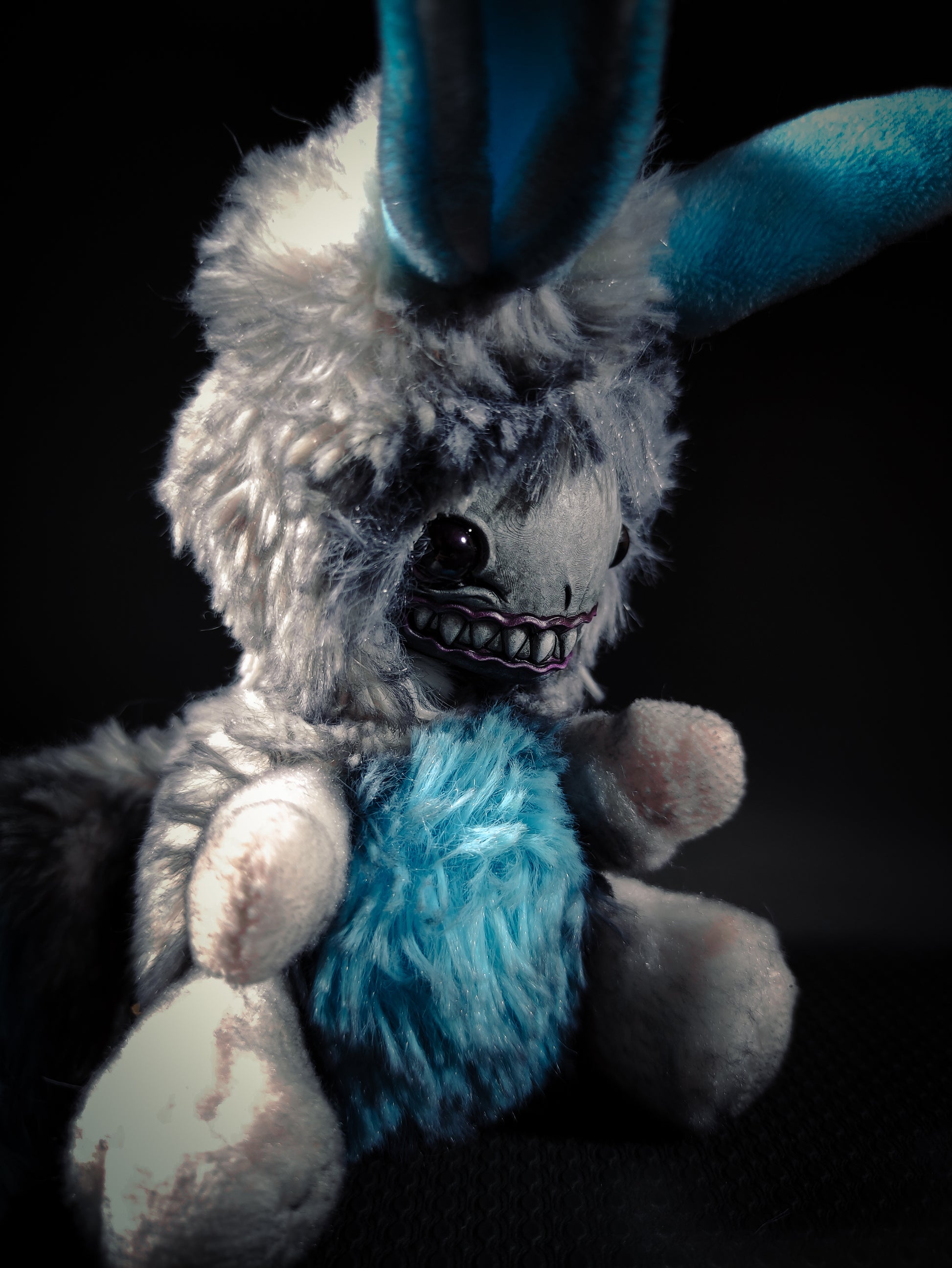 FRIEND Icey Hollow Flavor - Cryptid Art Doll Plush Toy