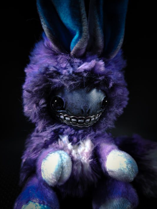 FRIEND Moonlight Muncher Flavour - Cryptid Art Doll Plush Toy