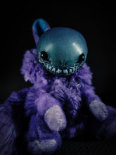 Load image into Gallery viewer, FRIEND Gloom Flavour - Cryptid Art Doll Plush Toy
